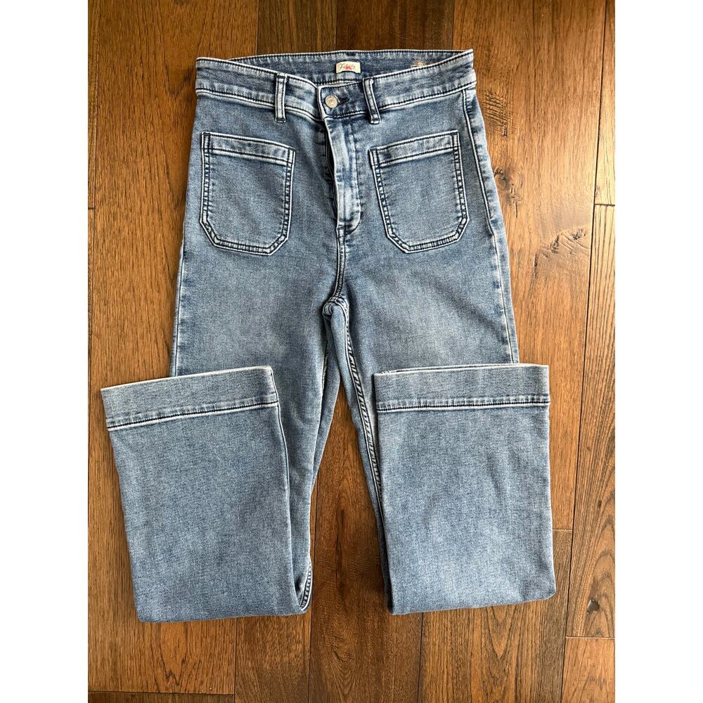 Faherty Women's Bootcut Jeans Light Wash Patch Pocket Size 29 Stretch - Picture 2 of 8